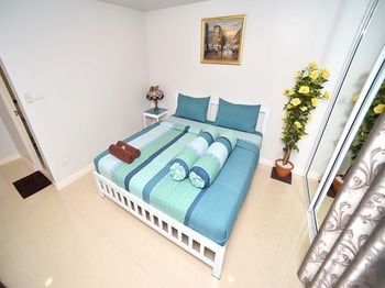 Parvena Sathorn Khách sạn 3*