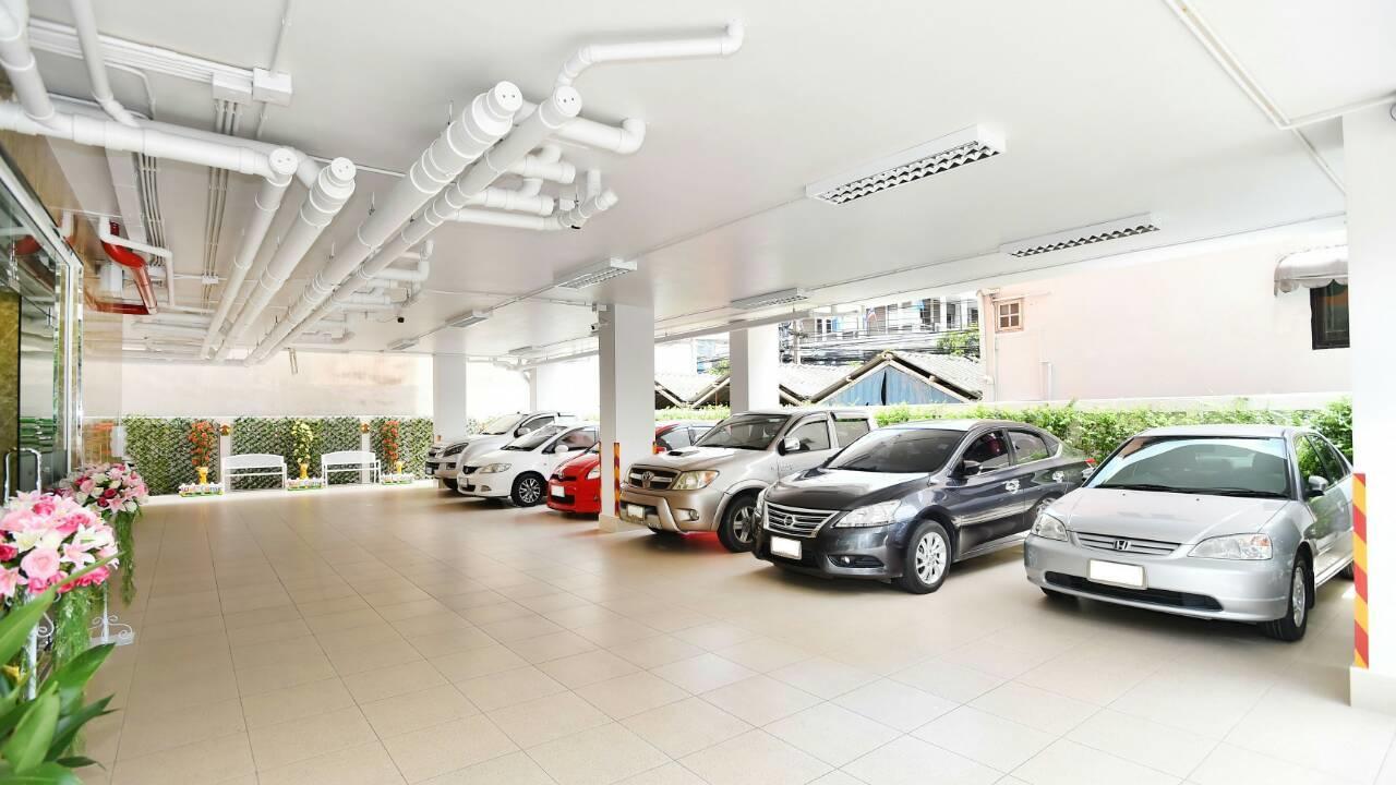 Khách sạn Parvena Sathorn 3*