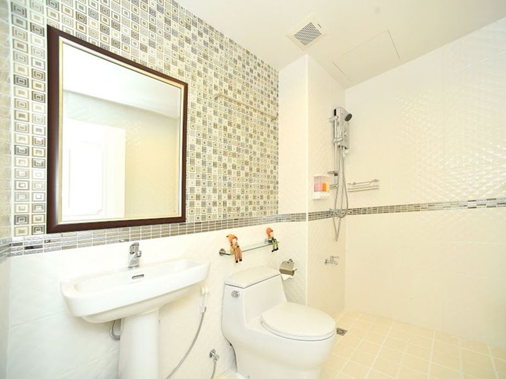 Khách sạn Parvena Sathorn 3*